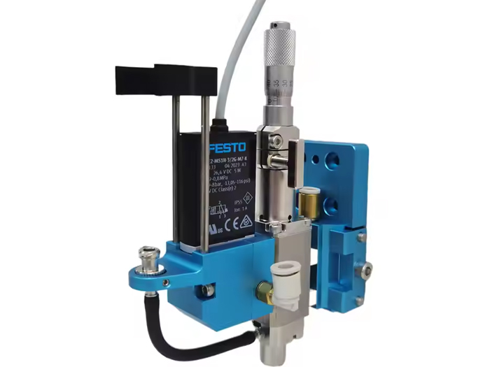 Pneumatic injection glue dispensing valve