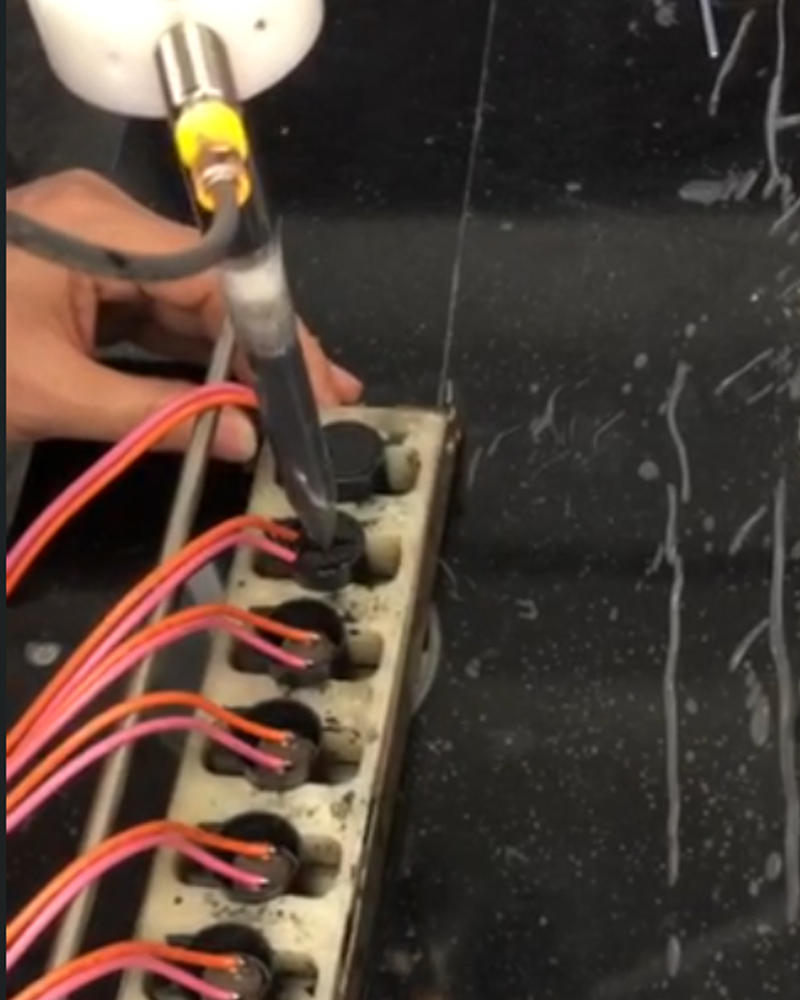 Potting Machines in Precision Sensor and Capacitor