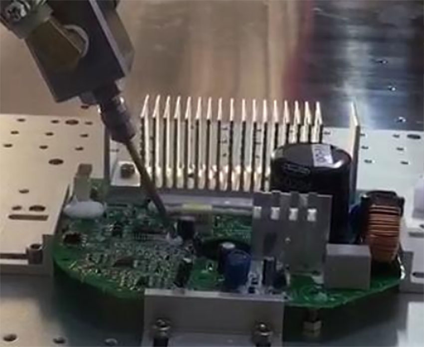 SMT-dispensing-machine