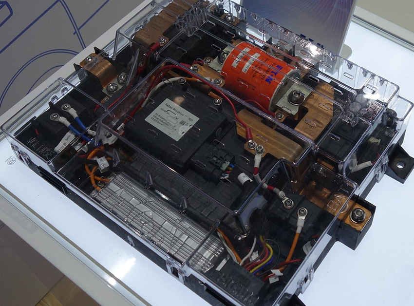 Battery-Disconnect-Unit-(BDU)-architecture-used-in-EV-battery-systems
